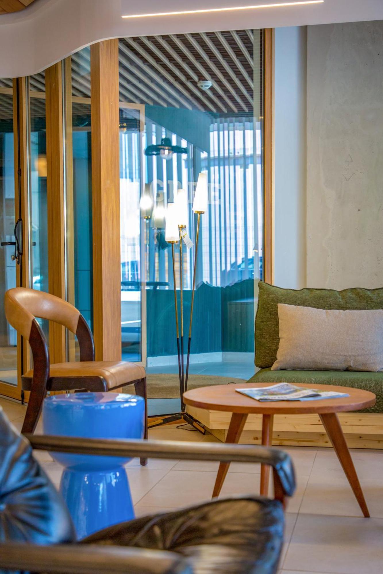 Greet Hotel Salon De Provence Buitenkant foto